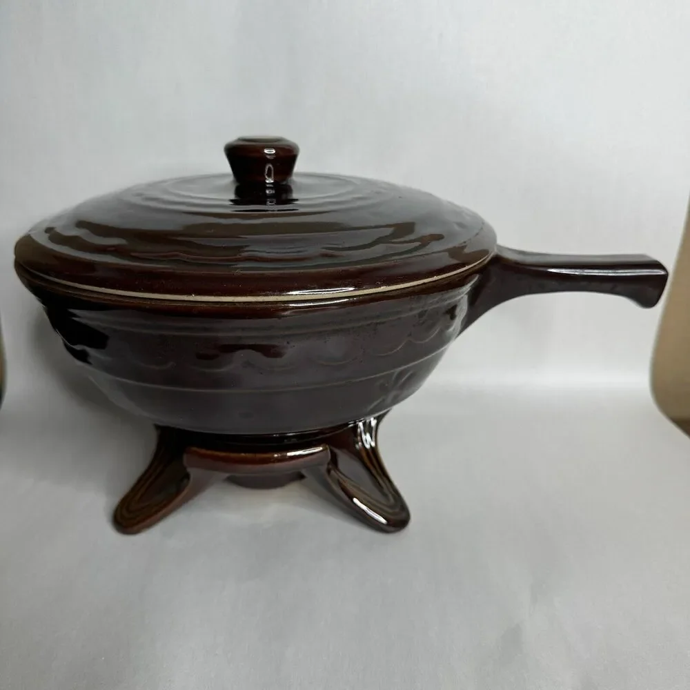 MARCREST Oven Proof Daisy Handled Casserole Dish w/ Stand Stoneware USA Bean Pot